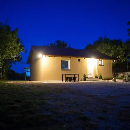 Holiday Nature House *