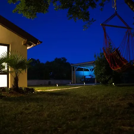 Holiday Nature House * Manjadvorci