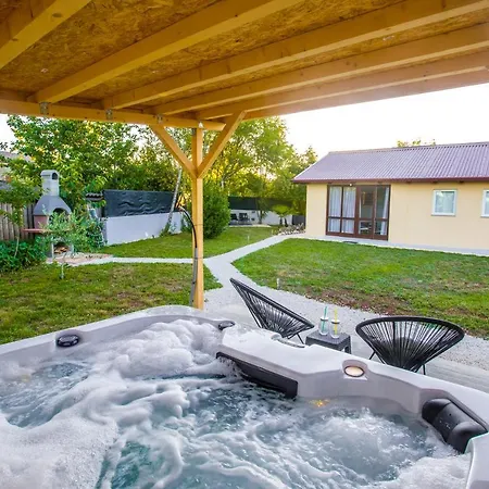Holiday Nature House Manjadvorci
